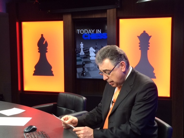 GM Yasser Seirawan prepares for the broadcast